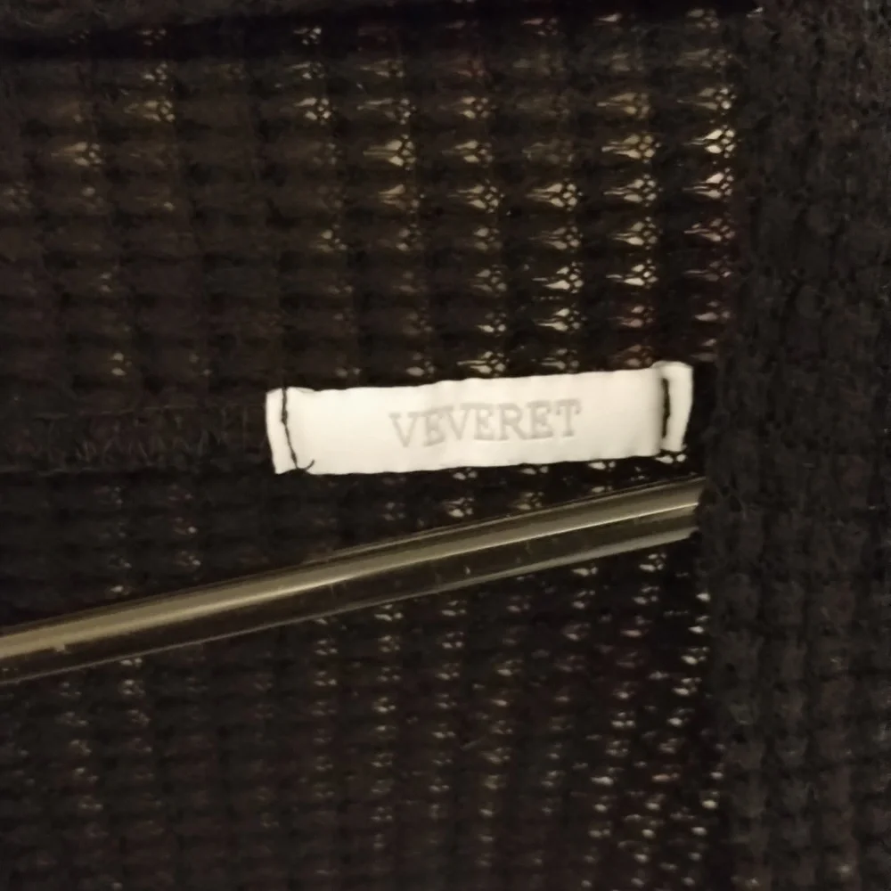 VEVERET black cardigan - Picture 2 of 4